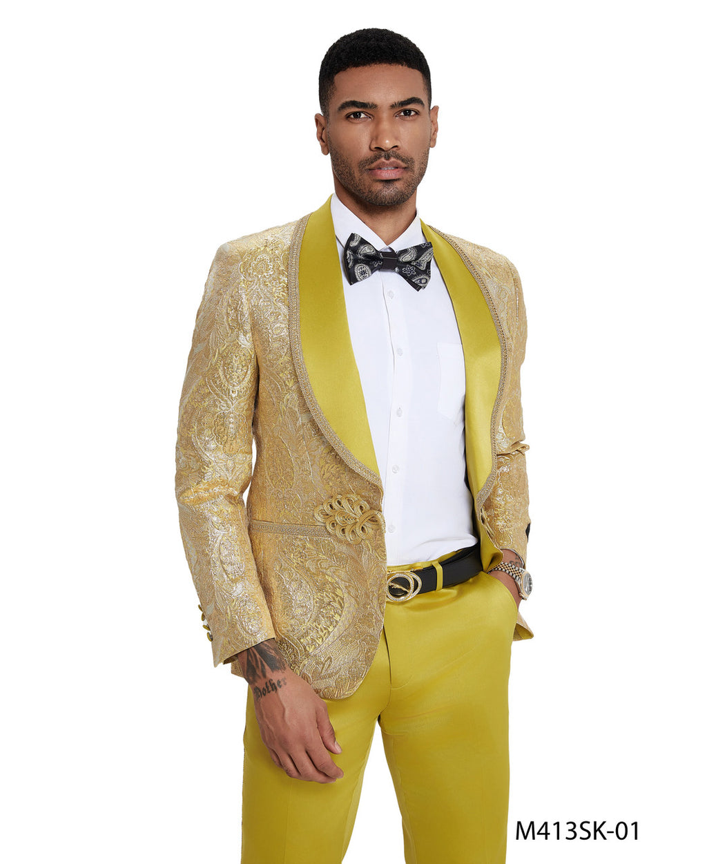 paisley shawl collar tuxedo in gold, detail
