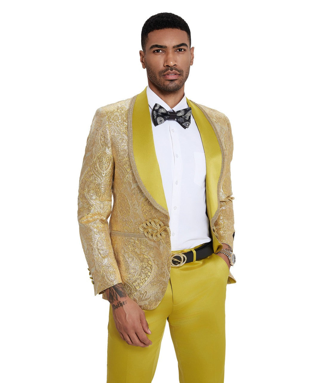 paisley shawl collar tuxedo in gold, detail